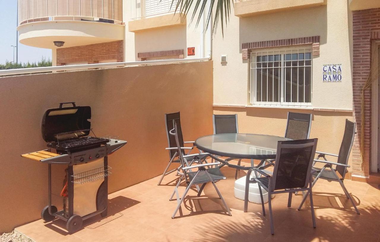 Cozy Home In Orihuela Costa With Kitchen Dehesa de Campoamor  المظهر الخارجي الصورة