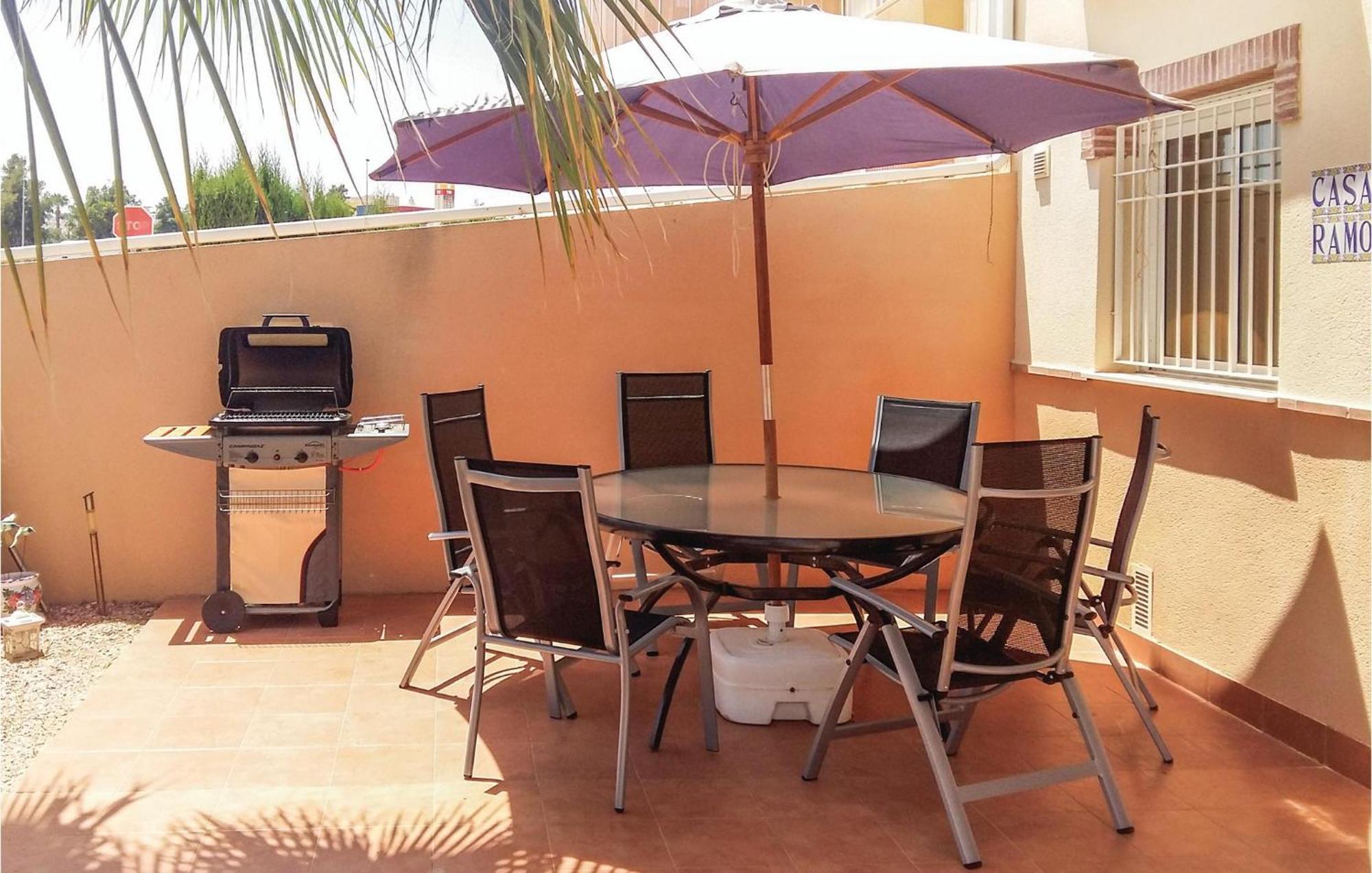 Cozy Home In Orihuela Costa With Kitchen Dehesa de Campoamor  المظهر الخارجي الصورة